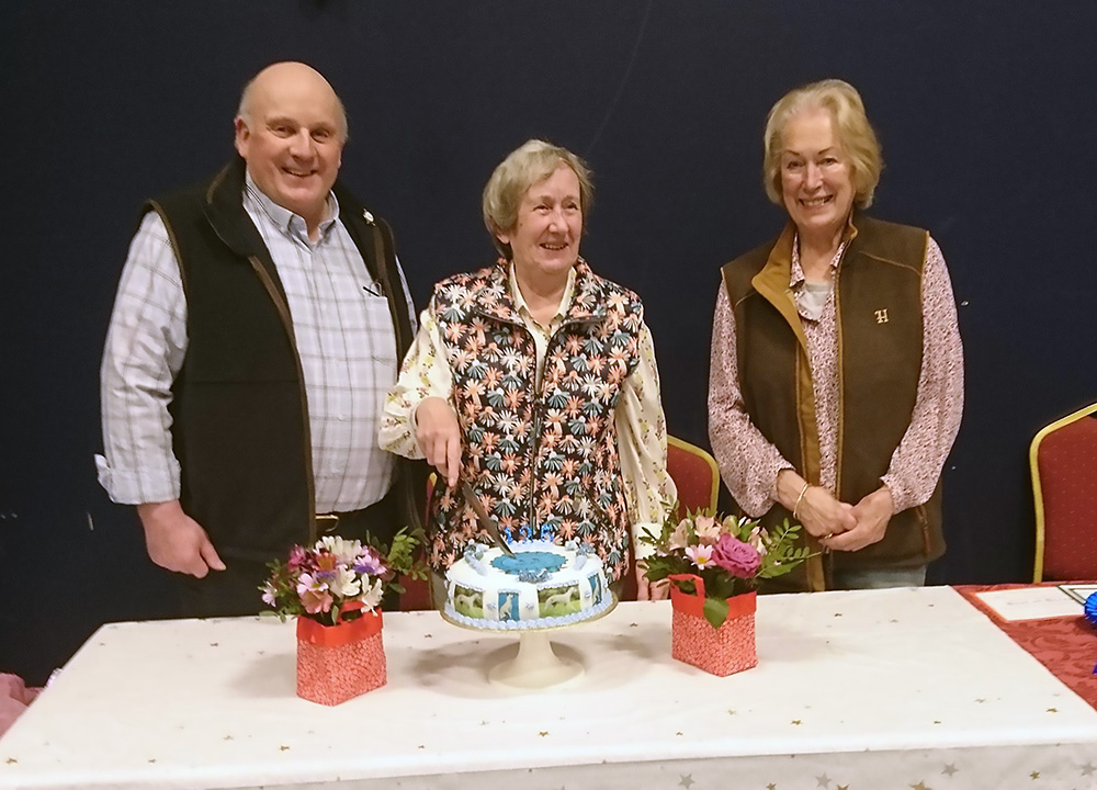 Whippet Club 125 Years Anniversary Cake Cutting